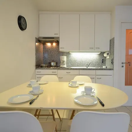 Апартаменты Near And Dunes, Cleaning Included *