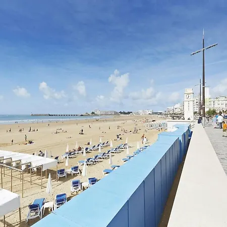 Апартаменты Near And Dunes, Cleaning Included *